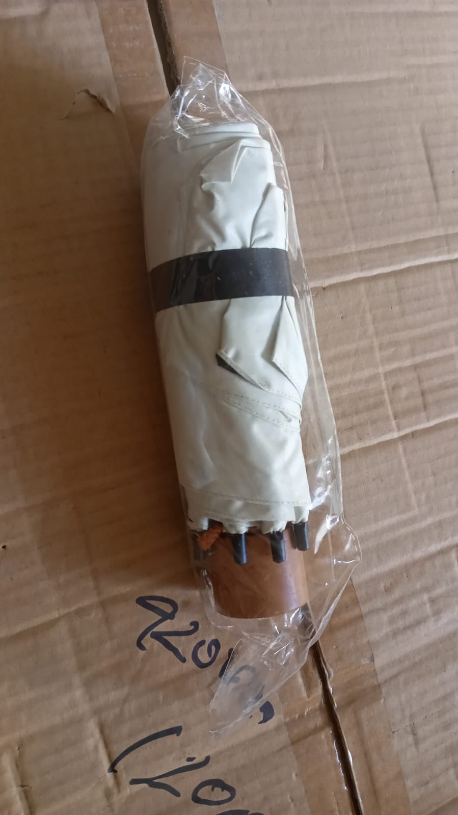 3-Fold Sun & Rain Protective Solid Foldable Umbrella, (1 Pc) 3-Fold Sun & Rain Protective Solid Foldable Umbrella, (1 Pc)